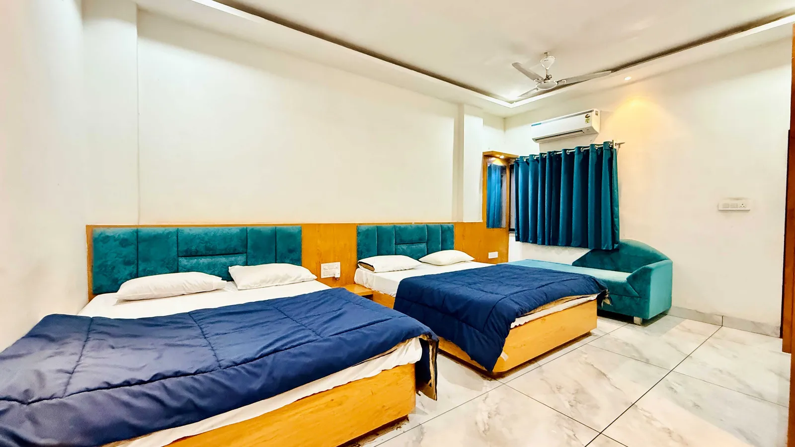 Four Bed AC Room TV Wall